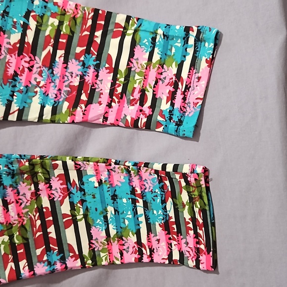 J Village Women's Knit Leggings Stripe Floral Pull On Aqua Pink Print-NWOT-OSFM - Picture 3 of 9